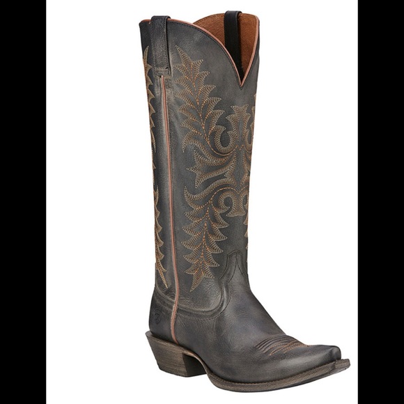 Ariat Shoes - Ariat Women’s Cowboy boots